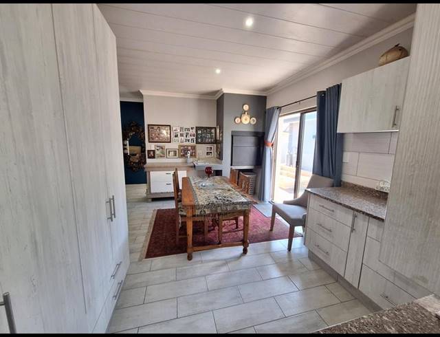 2 BEDROOM TOWNHOUSE FOR SALE IN DANA BAY